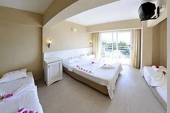 فندق ماكري بيتش 3*