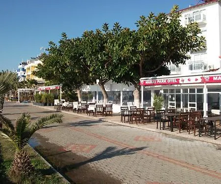 מלון Makri Beach 3*