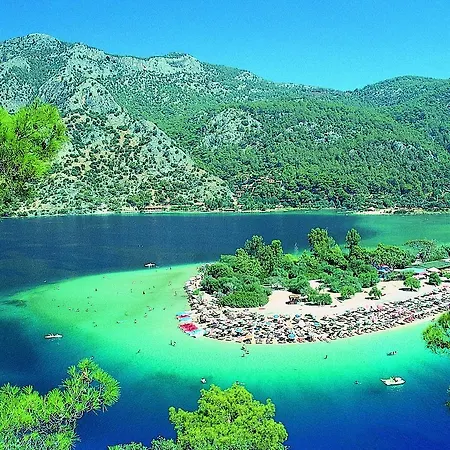 Makri Beach Otel 3*